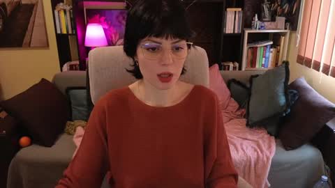 Snapshot of ariadna89 chatting on December 29, 7:50 am Adriana online show from December 29, 7:50 am