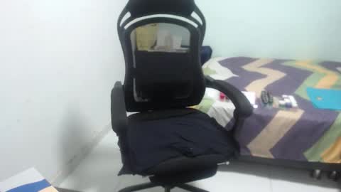 ...Ariana... online show from March 25, 6:25 pm