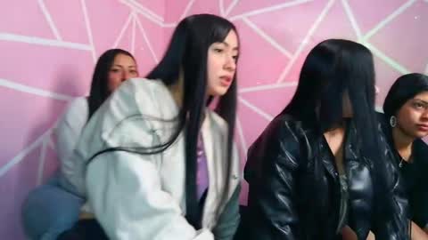 dafna lorens  online show from April 8, 1:55 pm