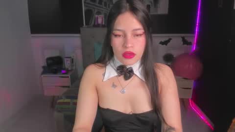 Ari online show from December 21, 3:52 pm