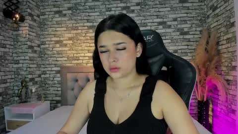 -  -. .- Ariadna -. .-  - online show from December 2, 12:29 pm