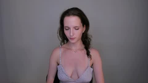 Ariadna online show from August 5, 2:31 pm