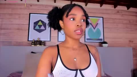 Snapshot of ariafoster chatting on April 23, 3:52 am Aria Foster online show from April 23, 3:52 am