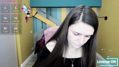 Snapshot of ariagrays chatting on December 4, 2:59 pm AriaGray online show from December 4, 2:59 pm