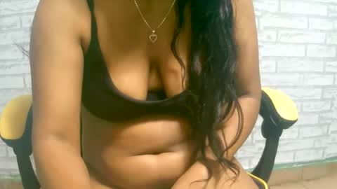 ariah13 online show from May 18, 5:24 am