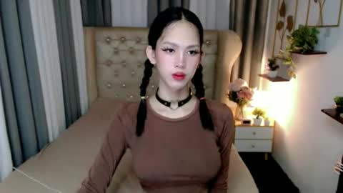 Snapshot of ariahooper chatting on April 15, 9:27 am Christine JorgensenChristmas wish breasts implants online show from April 15, 9:27 am
