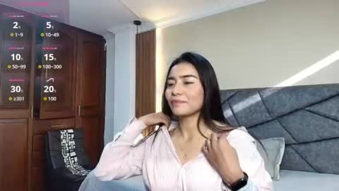 Snapshot of ariajoy_ chatting on July 21, 12:40 pm A R I A J O Y online show from July 21, 12:40 pm