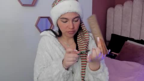 Snapshot of ariana__clauss chatting on December 15, 7:51 pm ariana__clauss online show from December 15, 7:51 pm