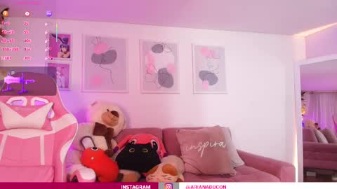 Snapshot of ariana_bae_ chatting on March 12, 11:54 pm online show from March 12, 11:54 pm