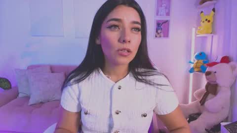 Snapshot of ariana_bae_ chatting on September 15, 3:50 am online show from September 15, 3:50 am