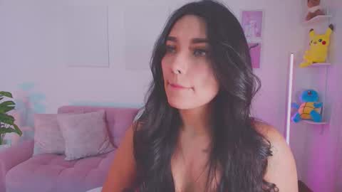 Snapshot of ariana_bae_ chatting on October 13, 12:54 am online show from October 13, 12:54 am