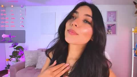 Snapshot of ariana_bae_ chatting on November 27, 9:06 pm online show from November 27, 9:06 pm