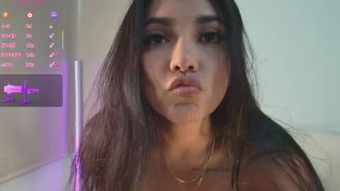   online show from April 23, 10:45 pm