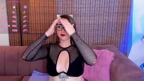 Ariana Cruz online show from December 10, 4:06 pm