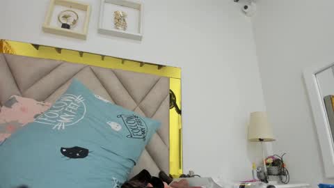  ARI  online show from January 8, 9:10 am