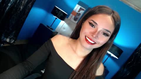 Snapshot of ariana_queen_hugecock69 chatting on March 13, 6:47 pm Arian online show from March 13, 6:47 pm