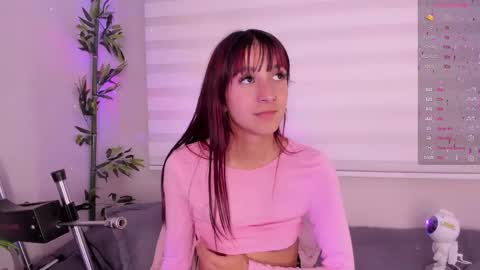 Ariana  online show from February 27, 9:04 pm