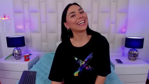 Snapshot of ariana_rouse_ chatting on February 25, 6:31 pm ariana online show from February 25, 6:31 pm