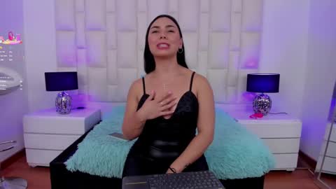Snapshot of ariana_rouse_ chatting on March 6, 8:05 pm ariana online show from March 6, 8:05 pm