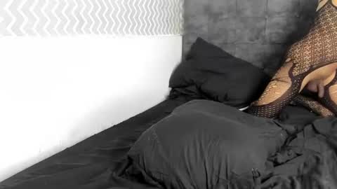 ARIANA SALAZAR online show from July 4, 3:02 am