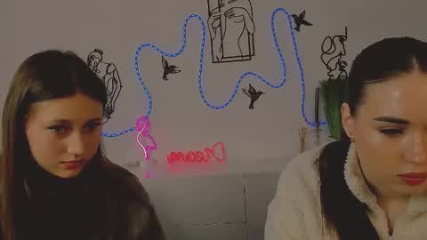 arianaa_cat online show from February 8, 10:18 am