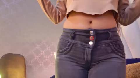 Arianaa Gray online show from November 23, 4:23 am