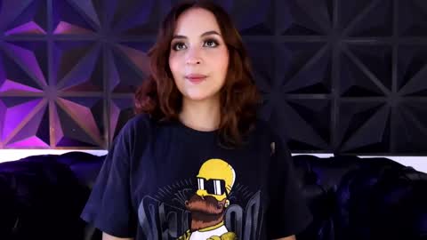 Snapshot of arianaa_jones chatting on October 6, 12:57 pm   online show from October 6, 12:57 pm