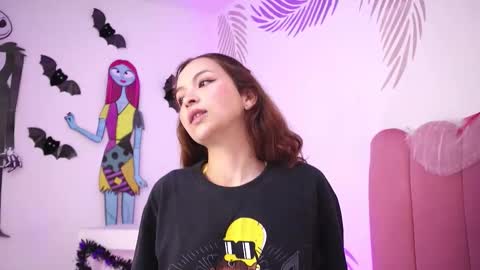 Snapshot of arianaa_jones chatting on October 23, 2:05 pm   online show from October 23, 2:05 pm