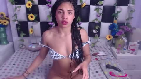 arianaa tompsoon online show from January 3, 6:01 am