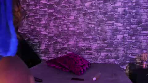 Snapshot of arianaablack chatting on February 23, 12:35 pm Ariana online show from February 23, 12:35 pm