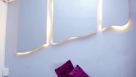 Snapshot of arianaablack chatting on March 15, 12:44 pm Ariana online show from March 15, 12:44 pm