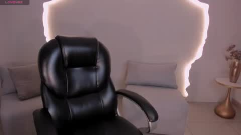 Your Girl  online show from July 3, 2:07 am