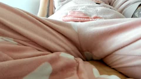 Snapshot of arianaonfire chatting on February 22, 4:27 pm Ariana Steven online show from February 22, 4:27 pm