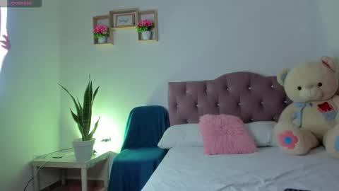 Arianna online show from November 17, 1:00 am