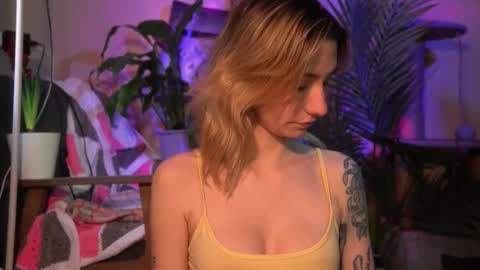 Snapshot of arianna_richi chatting on March 21, 7:24 am Olivka online show from March 21, 7:24 am