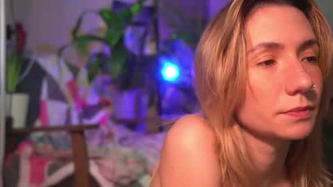 Snapshot of arianna_richi chatting on March 22, 7:12 am Olivka online show from March 22, 7:12 am