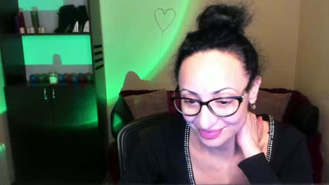 Snapshot of arianna_tifany chatting on January 10, 9:23 am Arianna online show from January 10, 9:23 am