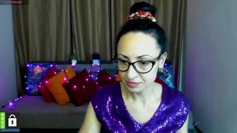 Snapshot of arianna_tifany chatting on January 14, 6:28 pm Arianna online show from January 14, 6:28 pm