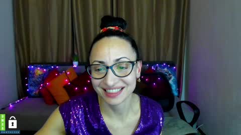 Snapshot of arianna_tifany chatting on January 14, 9:30 pm Arianna online show from January 14, 9:30 pm