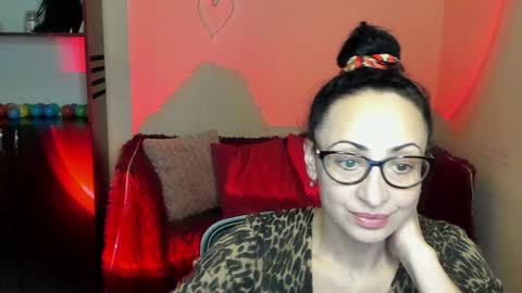 Snapshot of arianna_tifany chatting on January 16, 12:31 pm Arianna online show from January 16, 12:31 pm