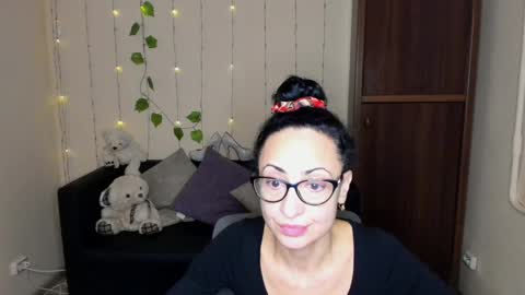 Snapshot of arianna_tifany chatting on January 22, 5:48 am Arianna online show from January 22, 5:48 am