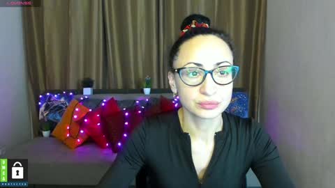Snapshot of arianna_tifany chatting on January 23, 12:30 pm Arianna online show from January 23, 12:30 pm