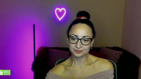 Snapshot of arianna_tifany chatting on January 26, 3:25 pm Arianna online show from January 26, 3:25 pm