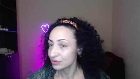 Snapshot of arianna_tifany chatting on February 3, 6:24 am Arianna online show from February 3, 6:24 am