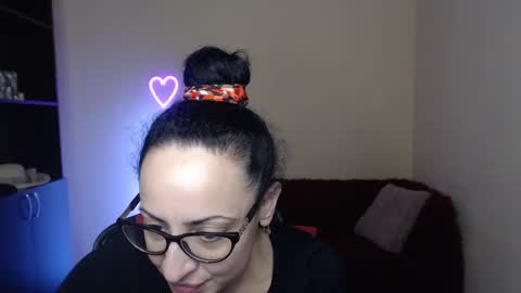 Snapshot of arianna_tifany chatting on February 7, 9:26 am Arianna online show from February 7, 9:26 am