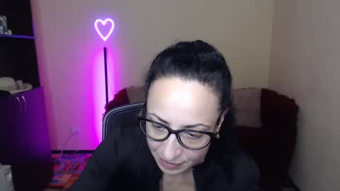 Snapshot of arianna_tifany chatting on February 8, 6:55 pm Arianna online show from February 8, 6:55 pm