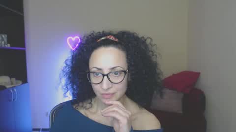 Snapshot of arianna_tifany chatting on February 14, 9:34 am Arianna online show from February 14, 9:34 am