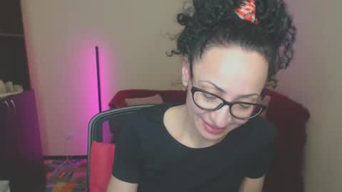 Snapshot of arianna_tifany chatting on February 23, 9:26 pm Arianna online show from February 23, 9:26 pm