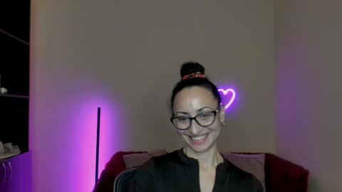 Snapshot of arianna_tifany chatting on February 27, 9:47 pm Arianna online show from February 27, 9:47 pm