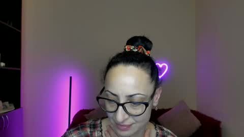 Snapshot of arianna_tifany chatting on March 2, 3:45 am Arianna online show from March 2, 3:45 am